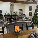 Lakedistrict Barn With Swimspa & Hottub