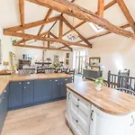 Lakedistrict Barn With Swimspa & Hottub Holiday home
