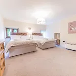 Holiday home Lakedistrict Barn With Swimspa & Hottub