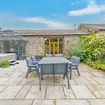 Lakedistrict Barn With Swimspa & Hottub Grayrigg
