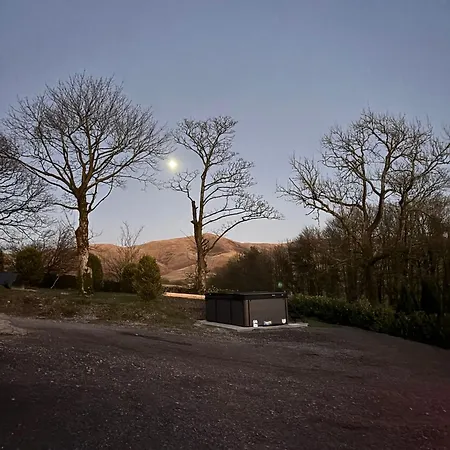 別荘 Lakedistrict Barn With Swimspa & Hottub Grayrigg