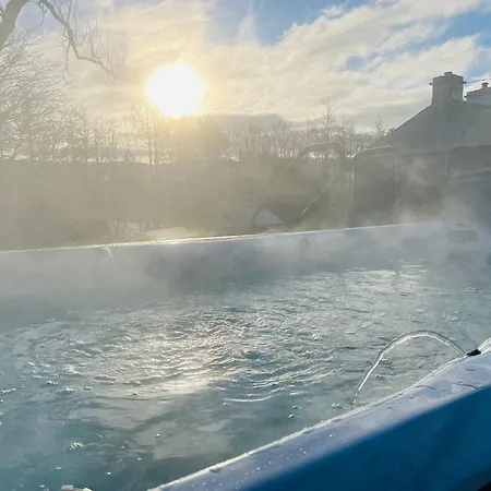 Holiday home Lakedistrict Barn With Swimspa & Hottub *
